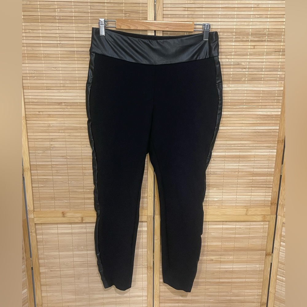 Express High Waisted Luxe Comfort Faux Leather Stripe Skinny Leggings pants M